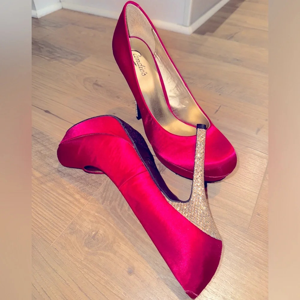 Candie’s Hot Pink Sparkle Glitter Heels 
size 9.5 new